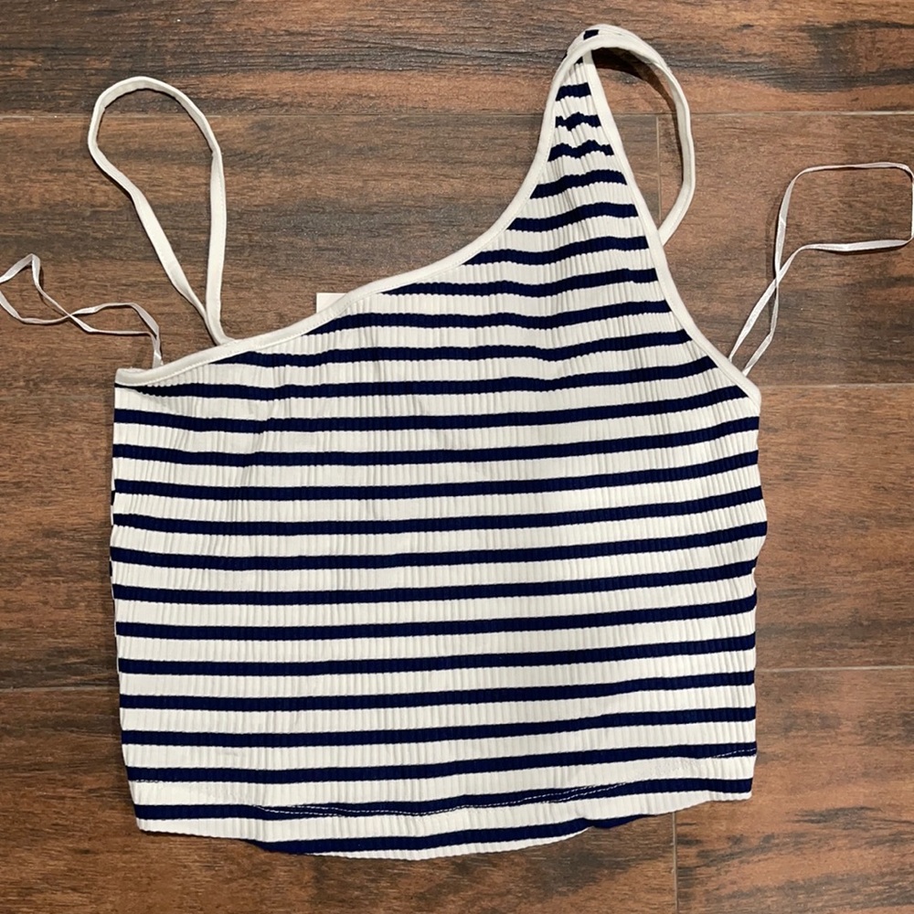 Zara tank top. Size Large.